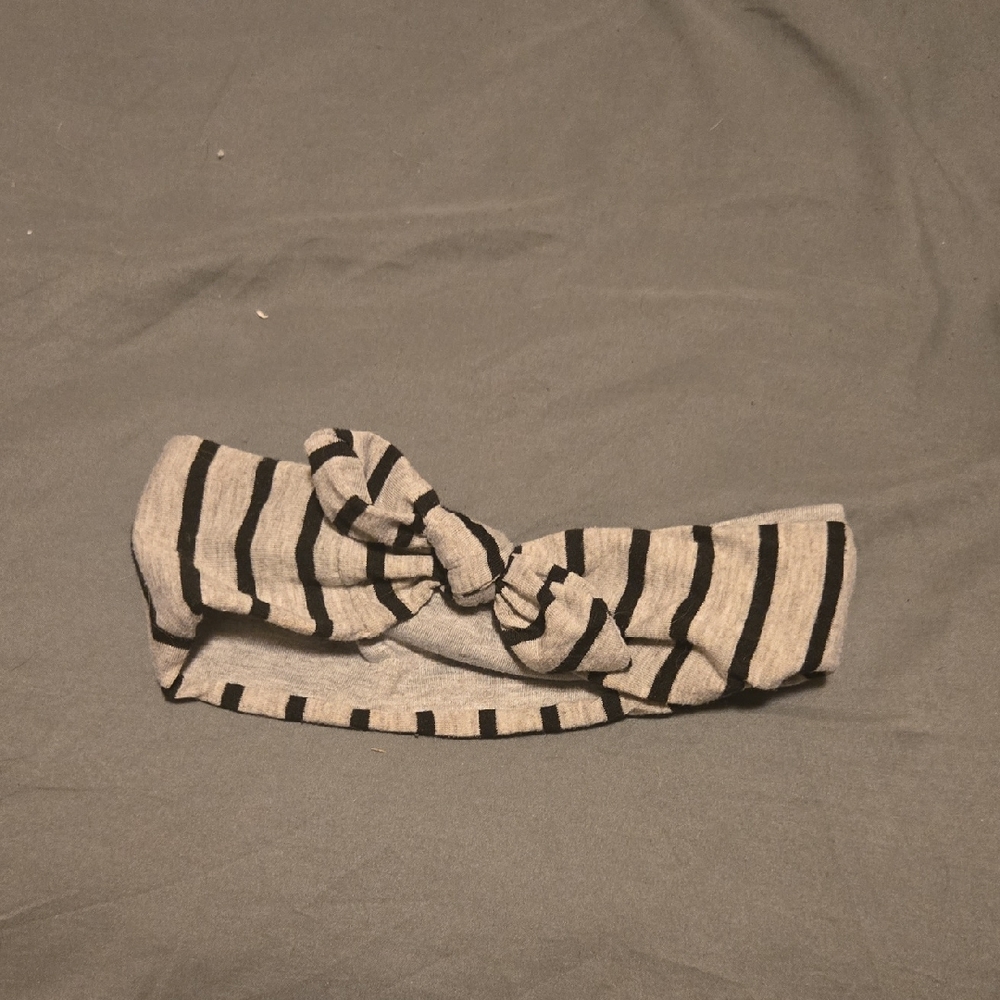 Striped Black and Gray Headband